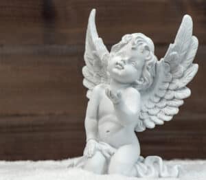 figurka anioła